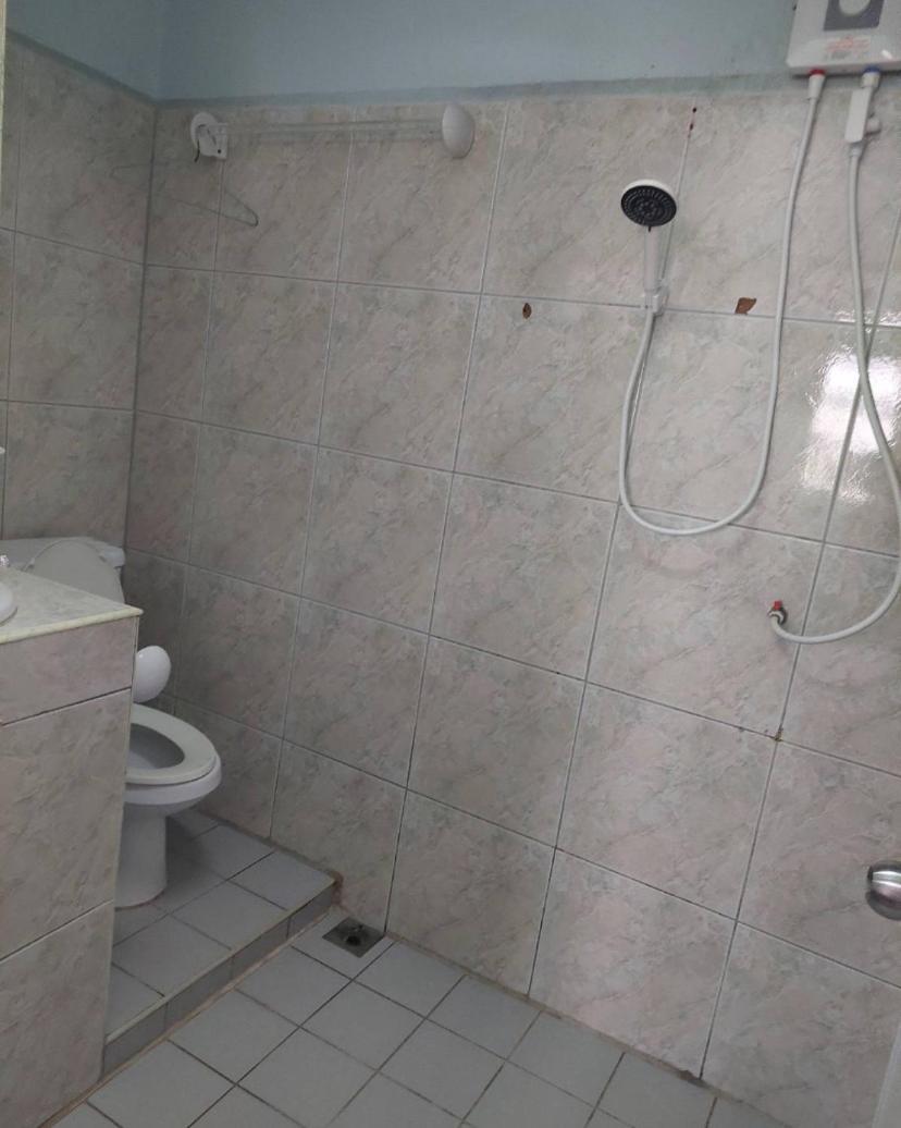 Pluemchai Проживание в семье Джомтьен