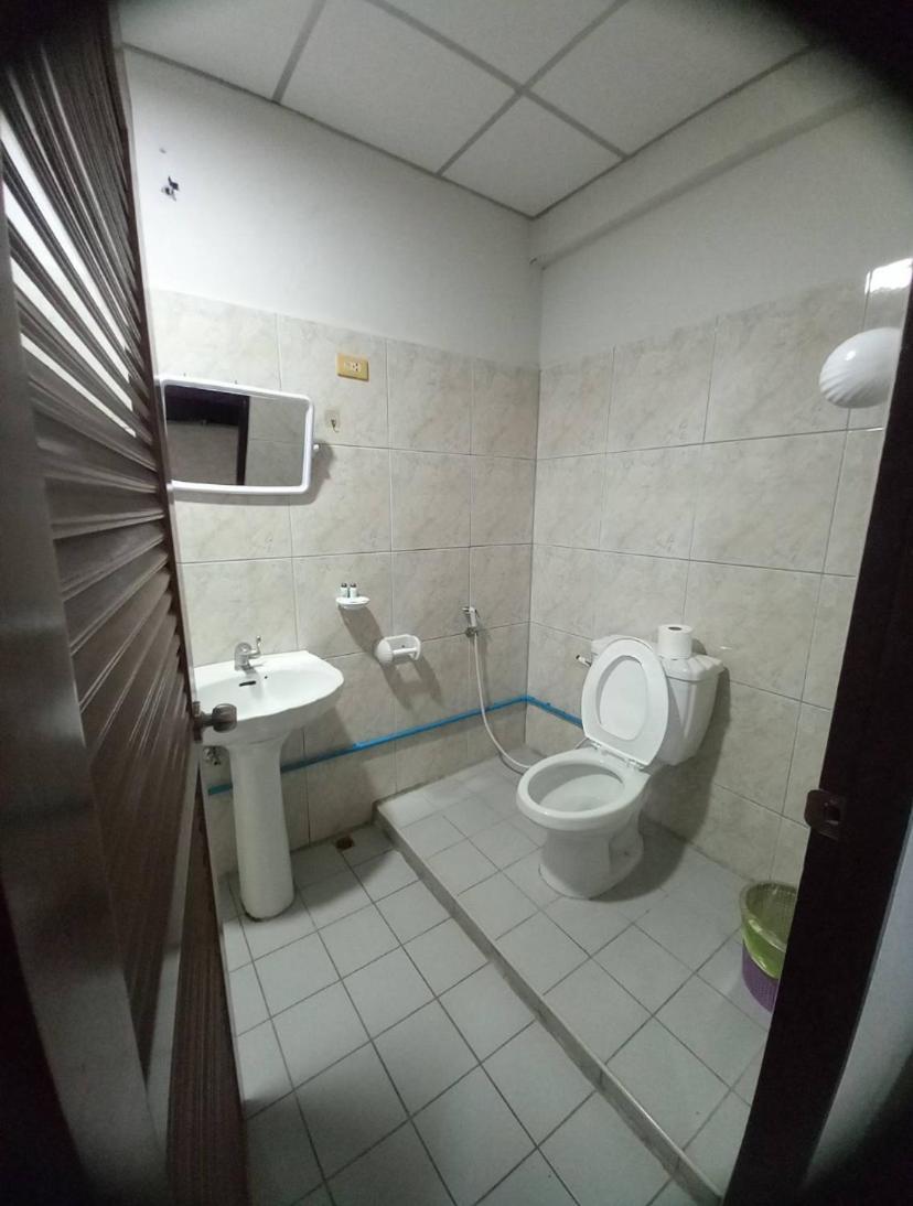 Проживание в семье Pluemchai *
